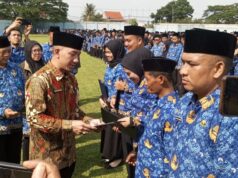 3.508 PPPK Resmi di Lantik,Bupati Lebak Coret 55 PPPK Tak Memenuhi Syarat Bupati Lebak Moch Hasbi Asyidiki Jayabaya Usai Memberikan Sambutan di Acara Pelantikan Langsung Menyerahkan SK Pada PPPK