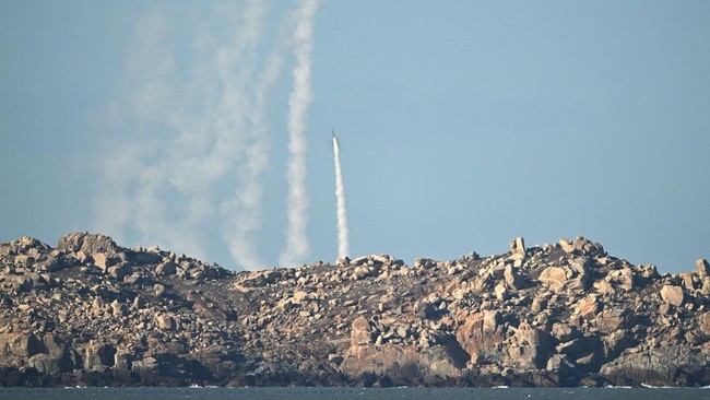 china-taiwan-defence-drills-1767066313822_169