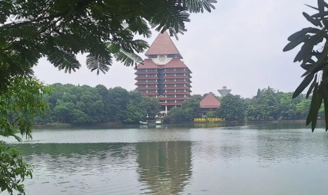 gedung rektorat ui