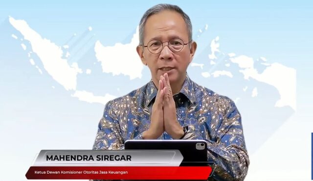 Ketua Dewan Komisioner OJK Mahendra Siregar