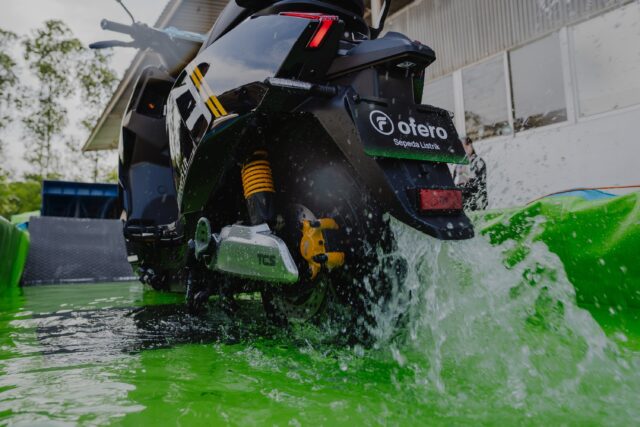 Ofero Stareer 5 Lit - Waterproof Demo 2