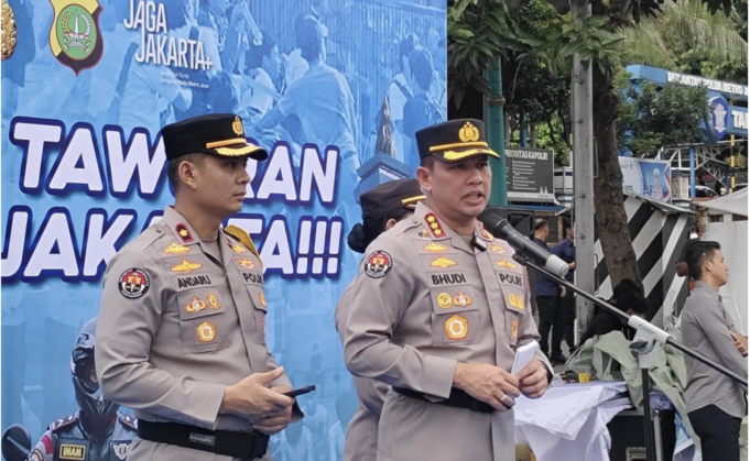 Kabid Humas Polda Metro Jaya Kombes Pol Budi Hermanto memberikan keterangan setelah gelar pasukan Operasi Kepolisian Kewilayahan Pekat Jaya 2026 di Lapangan Presisi Ditlantas Polda Metro Jaya, Jakarta, Rabu (28/1/2026). ANTARA/Ilham Kausar.