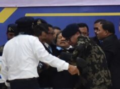 Menteri KKP Pingsan di Depan Jenazah Korban Kecelakaan Pesawat