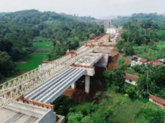 Tanah Wakaf Dipakai Tol Bertahun-tahun, Pengamat Hukum: Kontraktor Bisa Digugat Wanprestasi Proyek Jalan Tol Jalan Tol Bogor–Ciawi–Sukabumi (Bocimi) di Jawa Barat. (ANTARA/HO - Waskita Beton Precast Tbk)