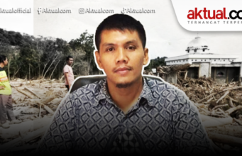 40 Hari Pascabencana Sumatera, Negara Dinilai Abai dan Diminta Bertanggung Jawab Relawan bencana melihat tumpukan gelondongan kayu di belakang masjid Nurussalam, Desa Lubuk Sidup, Aceh Tamiang, Aceh, Minggu (28/12/2025). Bencana banjir bandang akibat luapan sungai Tamiang pada 26 November 2025 mengakibatkan 200 unit lebih rumah warga rusak berat dan hanya menyisakan bangunan masjid Nurussalam di Desa Lubuk Sidup. ANTARA FOTO/Irwansyah Putra/foc. (ANTARA FOTO/IRWANSYAH PUTRA)