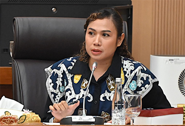 Cheroline_Chrisye_Makalew_