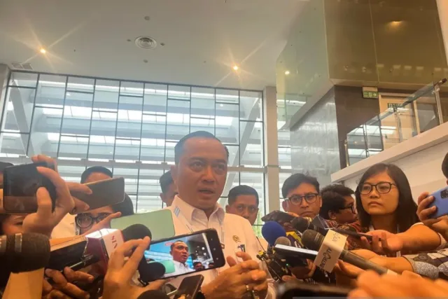 Menteri Sekretaris Negara Prasetyo Hadi menyampaikan keterangan di sela agenda Rapat Koordinasi Nasional Pemerintah Pusat dan Daerah 2026 di Sentul, Bogor, Jawa Barat, Senin (2/2/2026). ANTARA/Fathur Rochman.