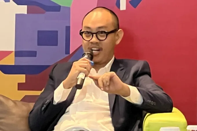 Direktur Eksekutif Center of Economic and Law Studies (CELIOS) Bhima Yudhistira dalam acara bertajuk, “Mendanai Krisis Iklim: Bagaimana Perbankan di Indonesia Mendukung Pembiayaan Batu Bara” di Jakarta, Kamis (31/7/2025). (ANTARA/Putu Indah Savitri)