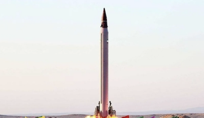 Ilustrasi - Peluru kendali Iran, Emad. Rudal balistik ini diyakini turut ditembakkan Iran ke Israel pada 14 April 2024. /ANTARA/Mohammad Agah/Tasnim News Agency via Wikimedia Commons/pri.