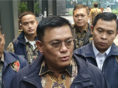 Bareskrim Tahan Dua Petinggi Dana Syariah Indonesia Terkait Dugaan Penipuan dan TPPU Direktur Tindak Pidana Ekonomi Khusus (Dirtipideksus) Bareskrim Polri Brigjen Pol. Ade Safri Simanjuntak (tengah) memberikan keterangan pers di kawasan Jakarta Selatan, Jumat (23/1/2026). ANTARA/Nadia Putri Rahmani