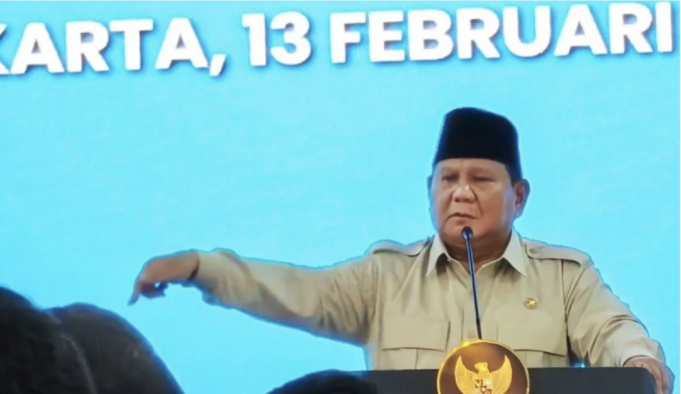 Presiden Prabowo Subianto berpidato dalam agenda Groundbreaking 1.179 Satuan Pelayanan Pemenuhan Gizi (SPPG) di Palmerah, Jakarta, Jumat (13/2/2026). ANTARA/Andi Firdaus/aa.