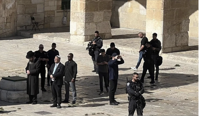 Screenshot 2026-02-17 at 9.19.36 AM Ilustrasi - Penyerbuan Masjid Al Aqsa oleh kepala keamanan sayap kanan, Itamar Ben-Gvir, di bawah pengawalan pasukan pendudukan zionis Israel. ANTARA/Anadolu/py.