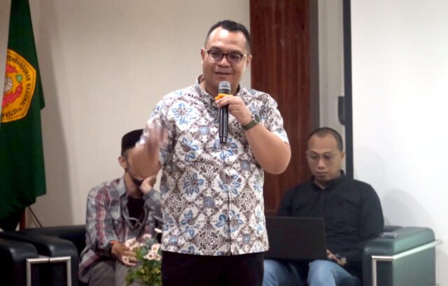 Rinto Setiyawan , A.Md., S.H., CTP Ketua Umum Ikatan Wajib Pajak Indonesia, Anggota Majelis Tinggi Partai X, Wakil Direktur Sekolah Negarawan (Aktual)