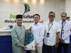 Komisaris Independen TASPEN Tinjau Langsung Penyerahan THR di Makassar