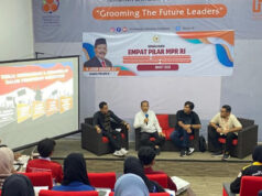 Bangun Generasi Berkarakter, Johan Rosihan Luncurkan Program Sekolah Pilar Muda di Sumbawa