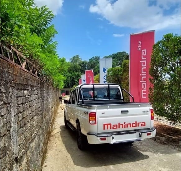 Polemik impor kendaraan niaga operasional Koperasi Desa (Kopdes) Merah Putih jenis pikap 4x4 dari India oleh PT Agrinas Pangan Nusantara