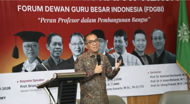 Menteri Pendidikan Tinggi, Sains, dan Teknologi (Mendiktisaintek), Brian Yuliarto dalam Forum Dewan Guru Besar Indonesia di Universitas Muhammadiyah Yogyakarta, Jumat (13/2/2026). ANTARA/HO-Kemdiktisaintek