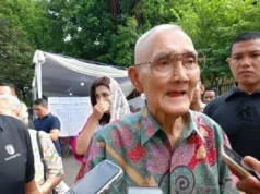 Kabar Duka, Wapres Ke-6 RI Try Sutrisno Wafat di RSPAD Gatot Soebroto Arsip foto - Wakil Presiden ke-6 RI Try Sutrisno yang ditemui wartawan usai mengikuti pemungutan suara ulang (PSU) di TPS 043 Jalan Purwakarta Nomor 2A RT08/RW 05, Menteng, Jakarta Pusat, Sabtu (24/2/2024). ANTARA/Siti Nurhaliza