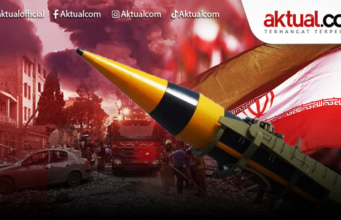 Iran Balas Serangan, Yerusalem hingga Pangkalan AS di UEA Jadi Sasaran Rudal balistik darat ke darat dengan jangkauan 2.000 km bernama Khaibar dipamerkan di Tehran, Iran, Kamis (25/3/2023). /ANTARA FOTO/WANA (West Asia News Agency) via REUTERS/foc.