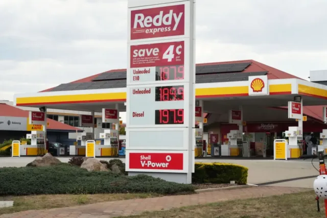 Foto yang diambil pada 28 Januari 2026 menunjukkan salah satu SPBU di Canberra, Australia. ANTARA/Xinhua/Zhang Na.