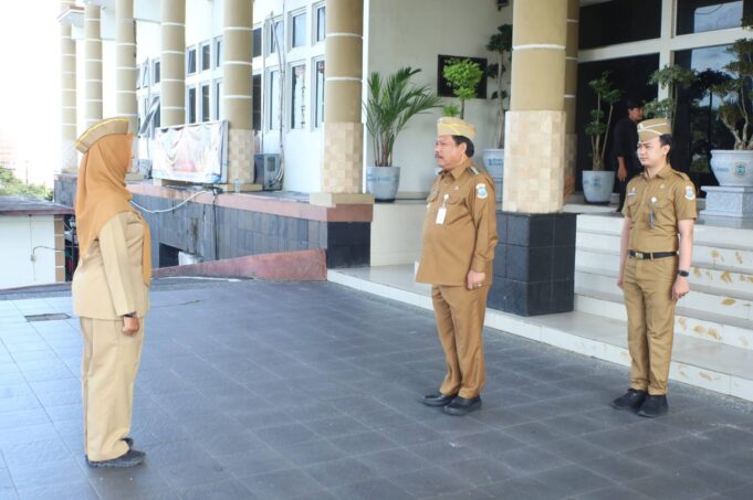 Walikota Pangkalpinang, Prof. H. Saparudin saat melakukan apel bersama dengan Aparatur Sipil Negara. Aktual/DOK PEMKOT PANGKALPINANG