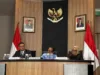 Menlu Sugiono (kiri), Kepala Staf Kepresidenan Muhammad Qodari dan Menteri PPPA Arifah Fauzi dalam konferensi pers di Jakarta, Rabu (22/4/2026) ANTARA/Prisca Triferna