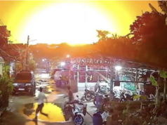 Kebakaran SPBE Cimuning Bekasi, 17 Korban Luka Bakar Dirawat Warga berlari saat terjadi ledakan yang menyebabkan kebakaran Gudang SPBE Cimuning di Kota Bekasi, Jawa Barat, Rabu (1/4/2026). ANTARA/video warga/aa.