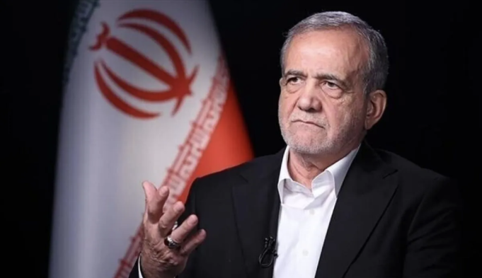 Arsip - Presiden Iran Masoud Pezeshkian berbicara dalam wawancara dengan CNN, selama kunjungan resminya di New York, Amerika Serikat, 24 September 2024. (ANTARA/Iranian Presidency/HO/Anadolu/pri.)