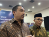 Menteri UMKM: Kenaikan BBM Nonsubsidi Tak Berdampak pada Pelaku Usaha Kecil Menteri Usaha Mikro, Kecil, dan Menengah (UMKM) Maman Abdurrahman (kiri) menjawab pertanyaan wartawan di Jakarta, Senin (27/4/2026). (ANTARA/Shofi Ayudiana)