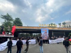 Aksi Massa KAPAK Desak Pengusutan Impor Pikap Agrinas, DPR Diminta Bentuk Pansus