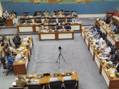 Kembali Tayangkan Piala Dunia Setelah 3 Dekade, TVRI Diminta DPR Tak Gagal Penuhi Harapan Publik Ketua Komisi VII DPR RI Saleh Partaonan Daulay bersama Wakil Ketua Komisi VII DPR RI Saraswati Djojohadikusumo memimpin rapat bersama sejumlah lembaga penyiaran di kompleks parlemen, Jakarta, Rabu (13/5/2026). (ANTARA/Bagus Ahmad Rizaldi)