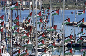 RI Kecam Zionis Israel Tangkap Kapal dan Relawan Kemanusiaan Global Sumud Flotilla (GSF), Desak Dilepaskannya WNI Kapal-kapal dari "Global Sumud Flotilla 2026 Spring Mission," yang bertujuan untuk menembus blokade Israel di Gaza dan mengirimkan bantuan kemanusiaan, berangkat dari marina di Augusta di pulau Sisilia, Italia, pada 26 April 2026. Armada yang terdiri dari 65 kapal tersebut berlayar ke Laut Mediterania secara berurutan pada sore hari sesuai dengan urutan yang telah ditetapkan, dengan banyak bendera Palestina terlihat berkibar di tiang-tiang kapal. (ANTARA/Barış Seçkin - Anadolu Agency/pri.) (ANTARA/Barış Seçkin - Anadolu Agency/pri.)