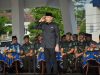 Peringati Hardiknas Bupati Lebak Serahkan Tanda Jasa SLKS Pada Guru Mengabdi Lebih 10 Tahun Dari Presiden Bupati Lebak Moch Hasbi Aayidiki Jayabaya Ketika Jadi Pimpinan Upacara Hardiknas